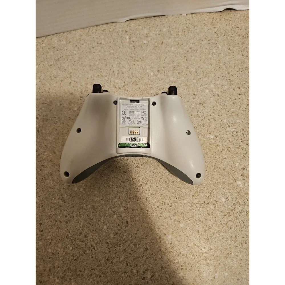 xbox 360 wireless controller white No Battary Tray
